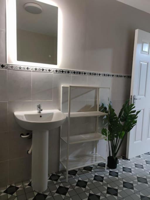 Blacklion Prime Location Apartment 외부 사진